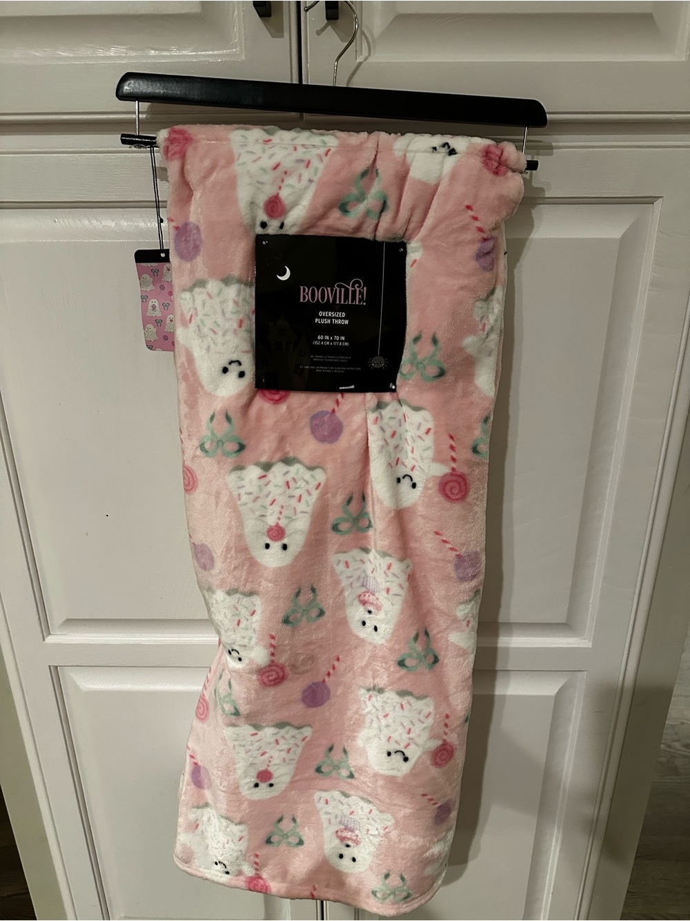 Booville Ghost Halloween Soft Throw Blanket